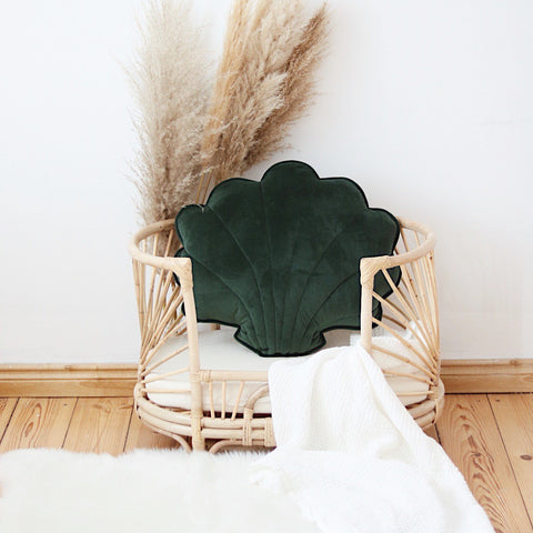 products/EMERALD-GREEN-VELVET-CUSHION-LARGE-HOME-INTERIOR.jpg