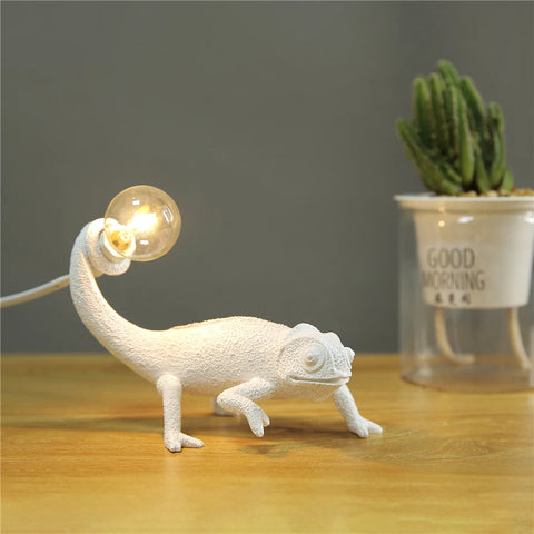 Lizard Desk Lamp