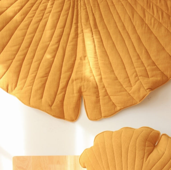 Mango Linen Ginkgo Leaf Mat